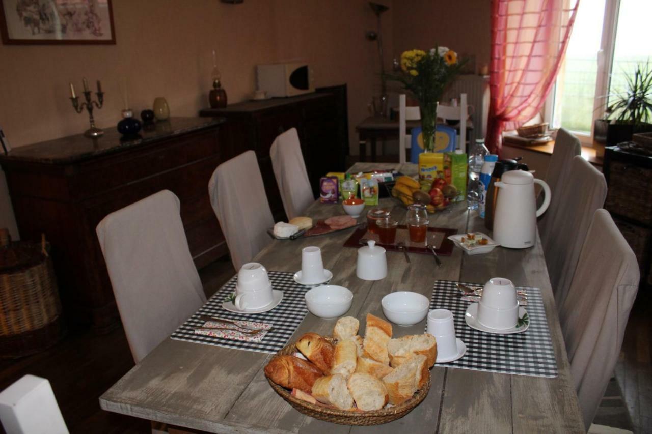Hotel Ferme Des Champs Vrécourt Zewnętrze zdjęcie